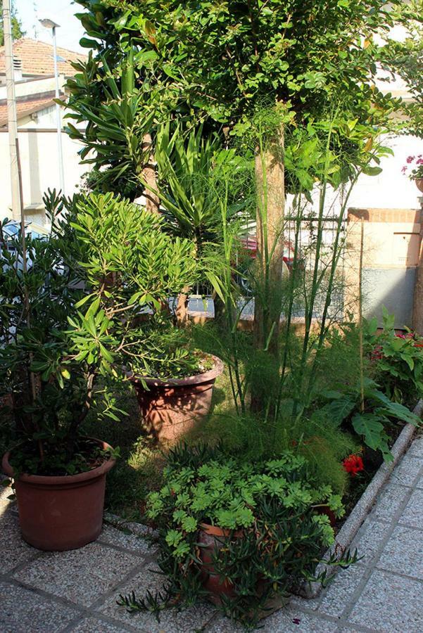 Casarava Sul Parco 3 Camere 2 Bagni Riccione Exteriér fotografie